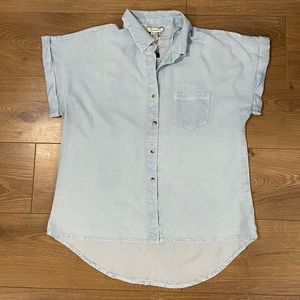 Sim & Sam Short Sleeve Casual Button Down Shirt Long Back Denim Style XL